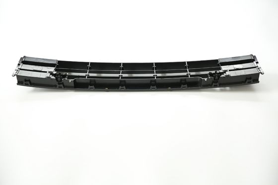 Czarny dolny przedni grill VW Passat 2016 2017 2018
