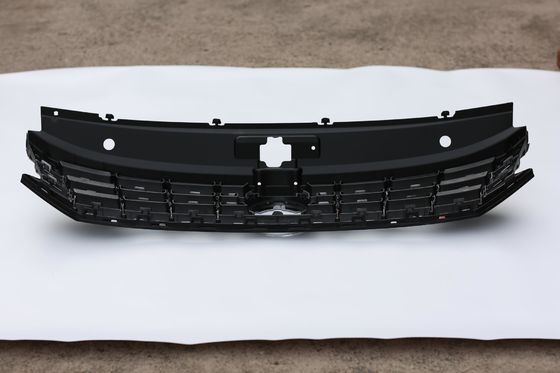 56d853651 VW Passat 2016 2017 2018 Wymiana przedniego grilla Volkswagen Passat