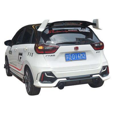 2014-2020 Honda Fit GK5 Zestaw karoserii Zderzak przedni Tylny zderzak Boczne listwy progowe